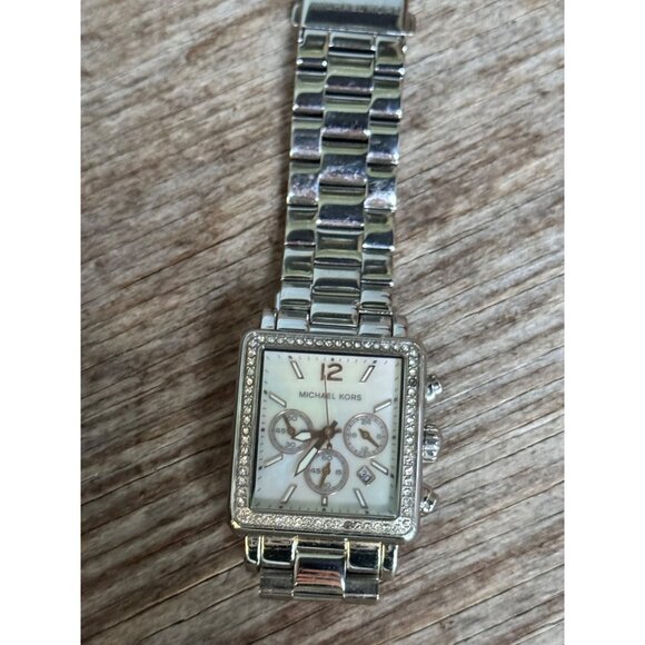 MICHAEL KORS MK-5350 Women's Watch MOP Dial Rhinestone Bezel New Battery - Picture 10 of 10